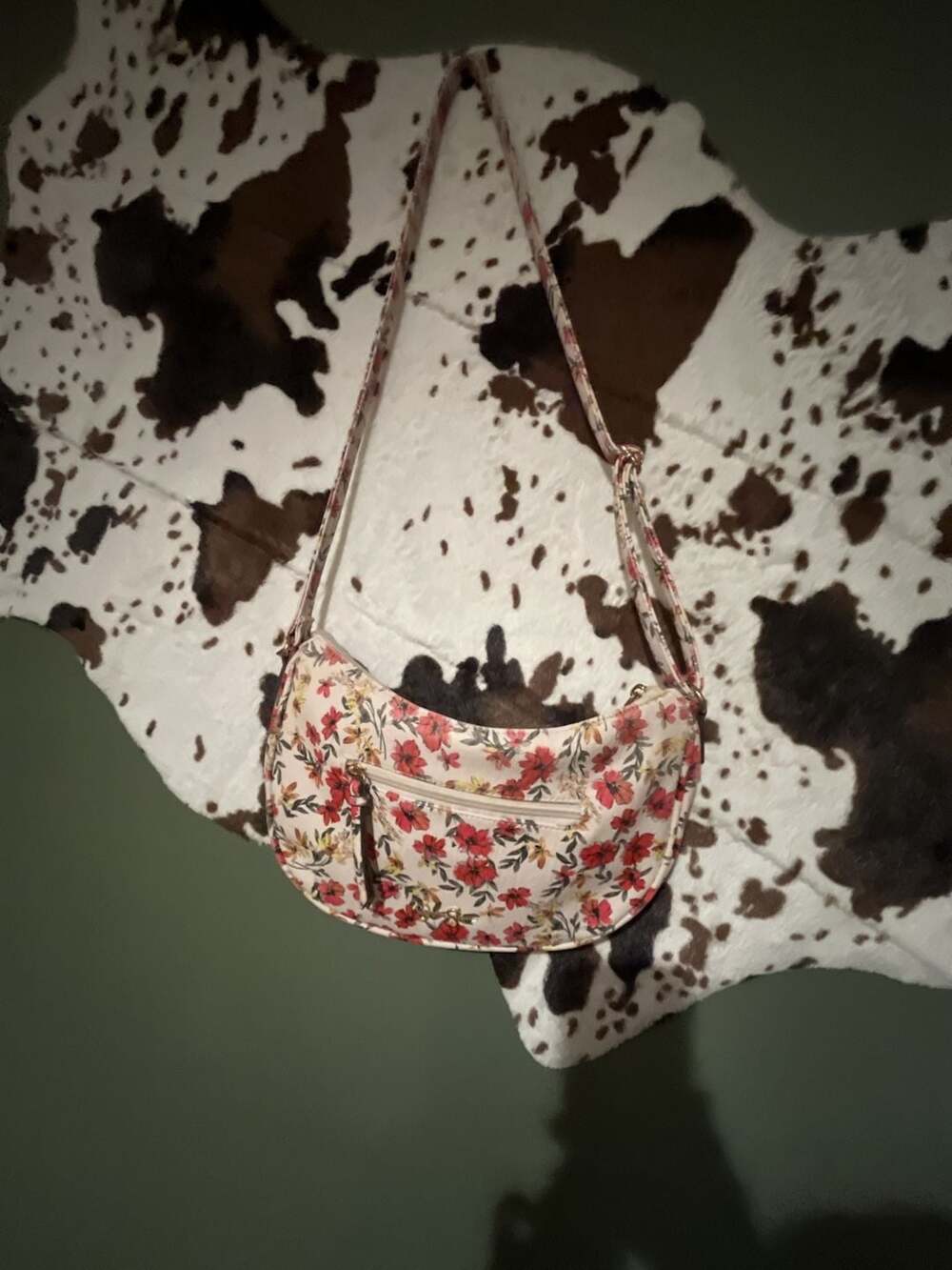 Jessica Simpson Gloria Mid Crossbody Bag in Posies Floral Print